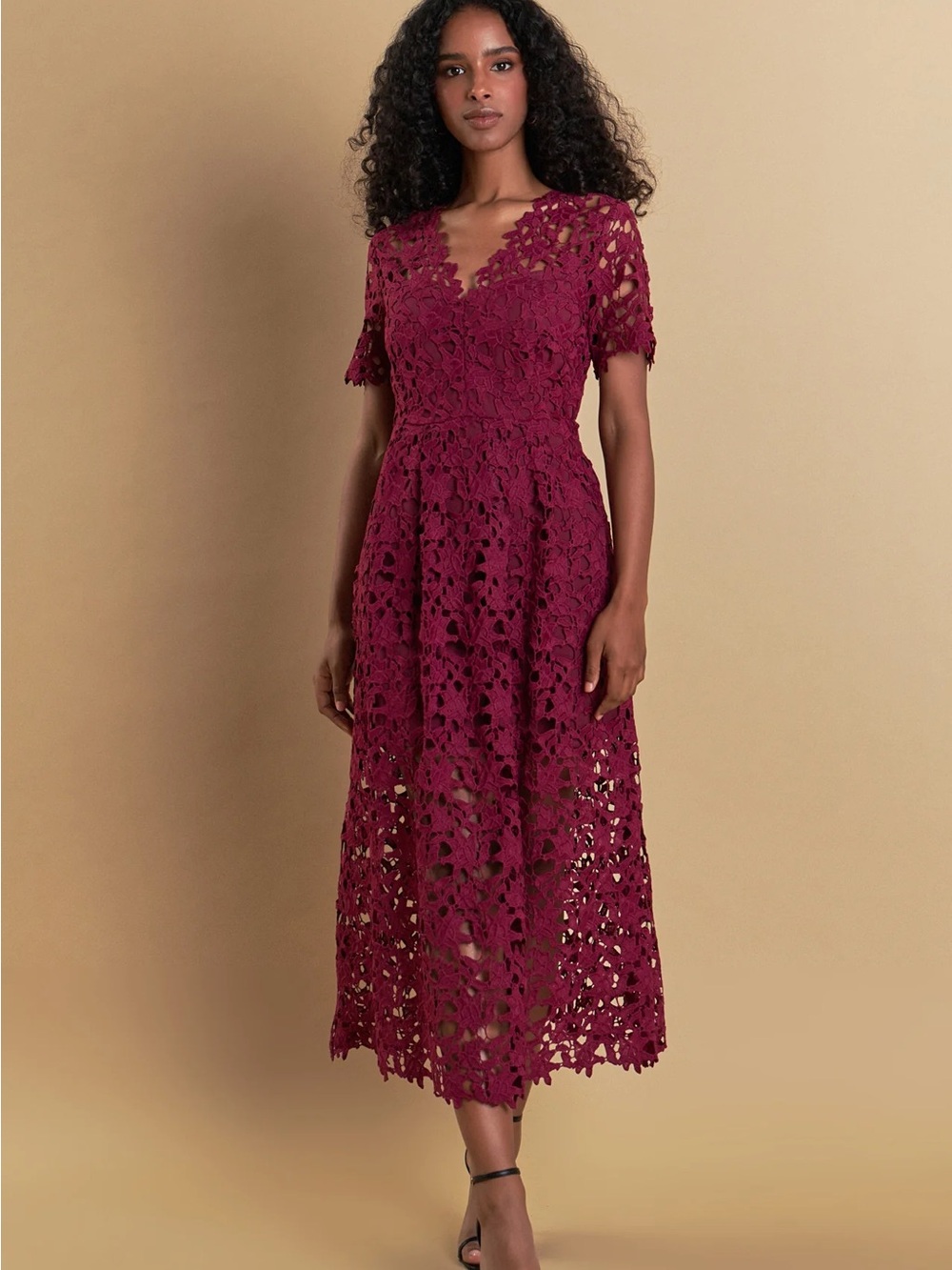 NWT Endless Rose All Over Lace Short Sleeves Midi Dress - Bordeaux